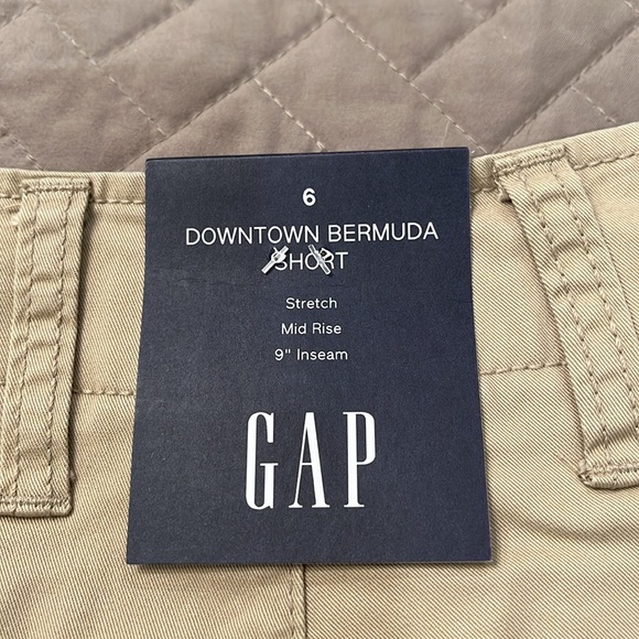 GAP 9" Downtown Khaki Bermuda Shorts/NWT/6 - Picture 10 of 12
